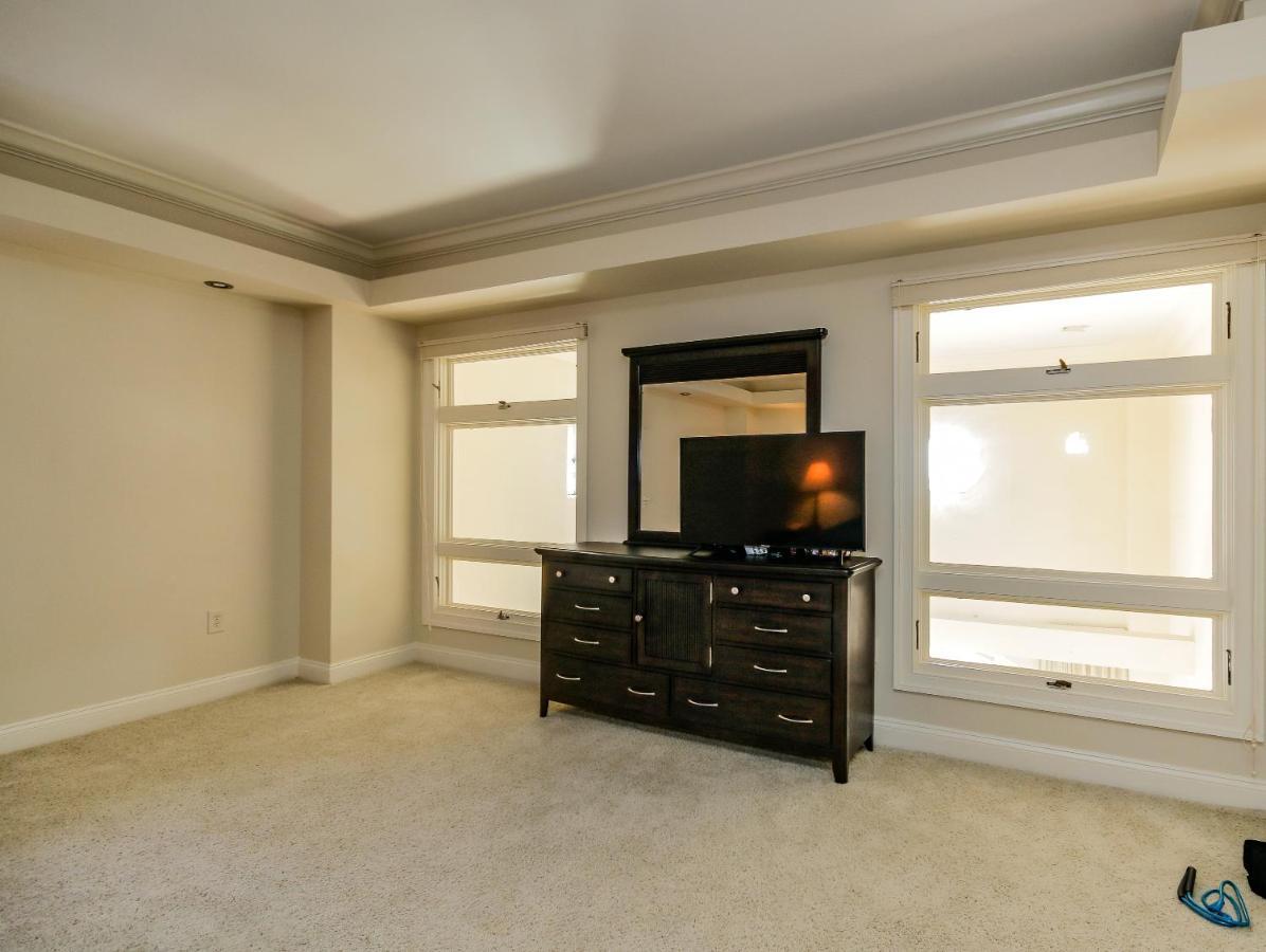 Chase Penthouse: Harbor View with Free Parking Apartment Baltimore Exterior photo