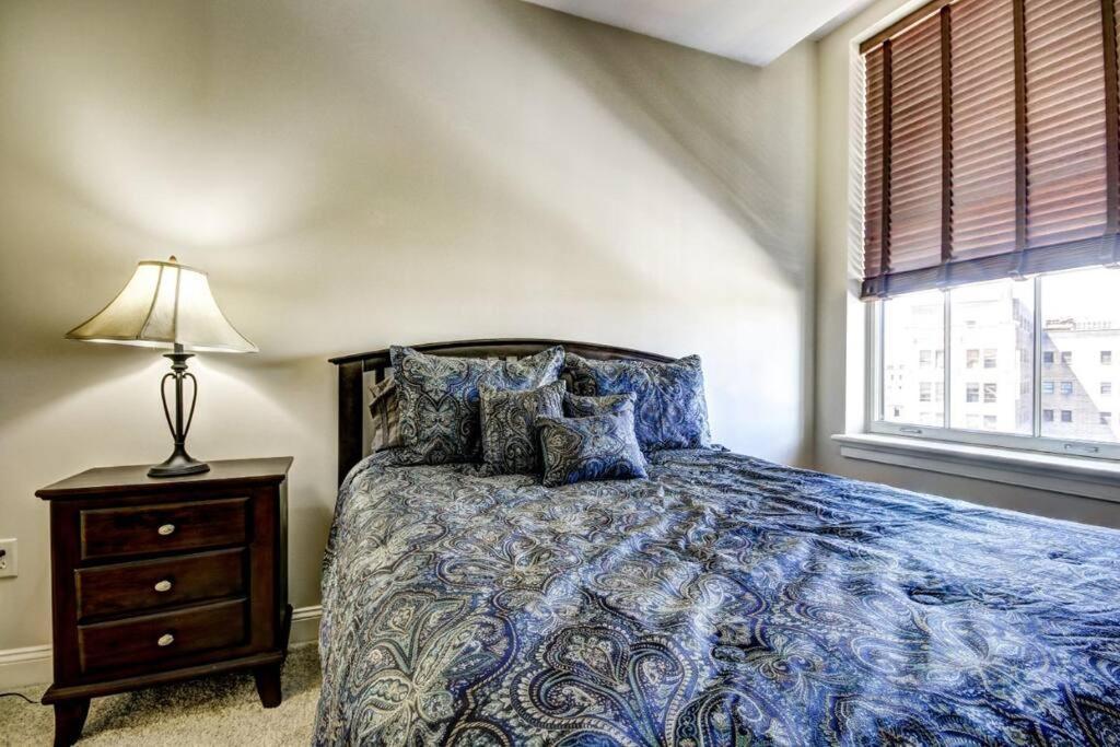 Chase Penthouse: Harbor View with Free Parking Apartment Baltimore Exterior photo